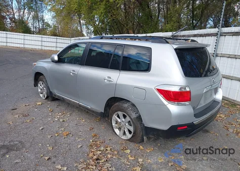 2012 Toyota Highlander Se V6 из США, поврежденный, VIN 5TDBK3EH4CS095487